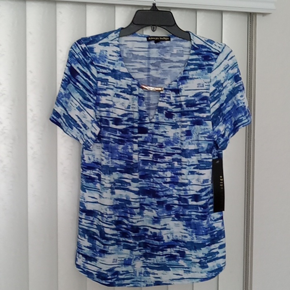 Women's Top